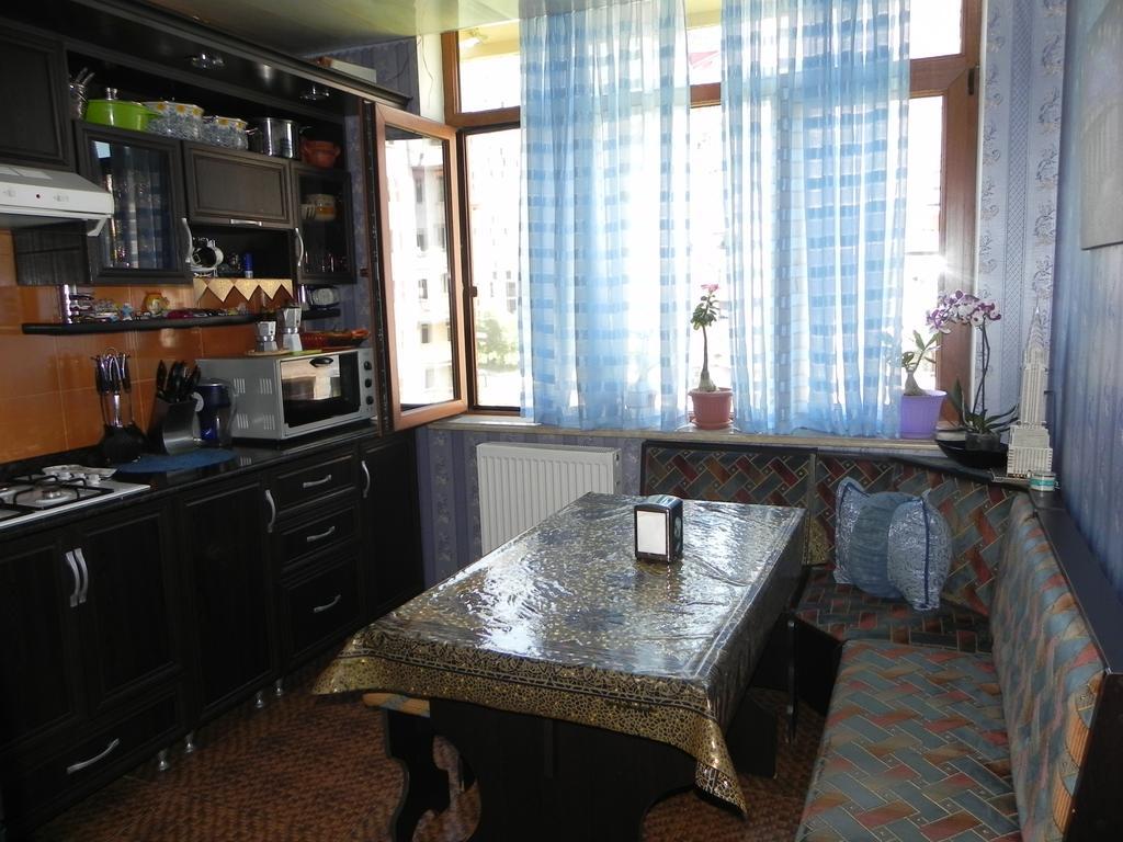 Comfortable Apartment In Батуми Экстерьер фото